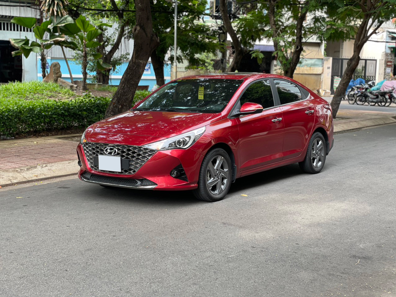 Bán Hyundai Accent 1.4 AT Đặc Biệt - Màu Đỏ - Siêu Lướt 26.000 km - 2022